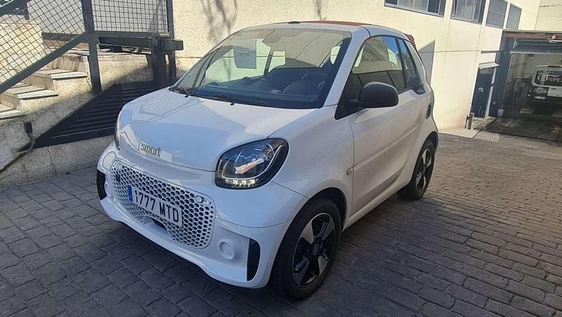 Blanco Usado 2021 Smart ForTwo Electric Drive Passion Descapotable | 15.900 € (Super precio) - Imagen 1/4