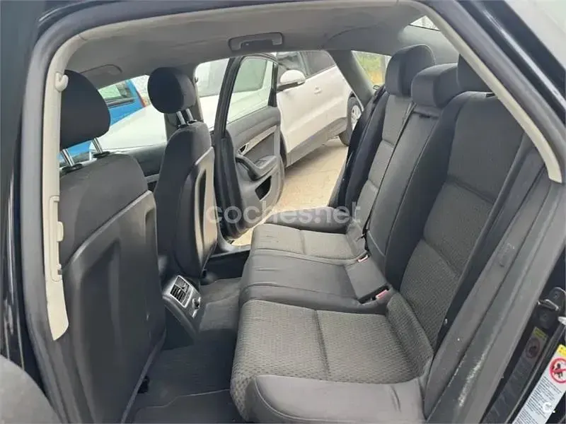Usado Audi A6 225 CV (165 kW) 2005 Negro Berlina