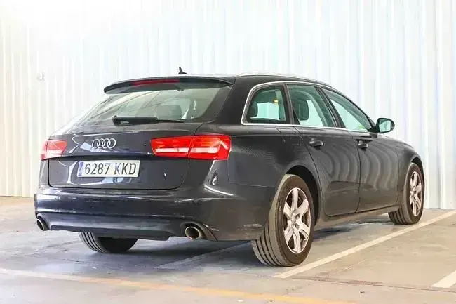 Usado Audi A6 245 CV (180 kW) 2011 Negro Familiar