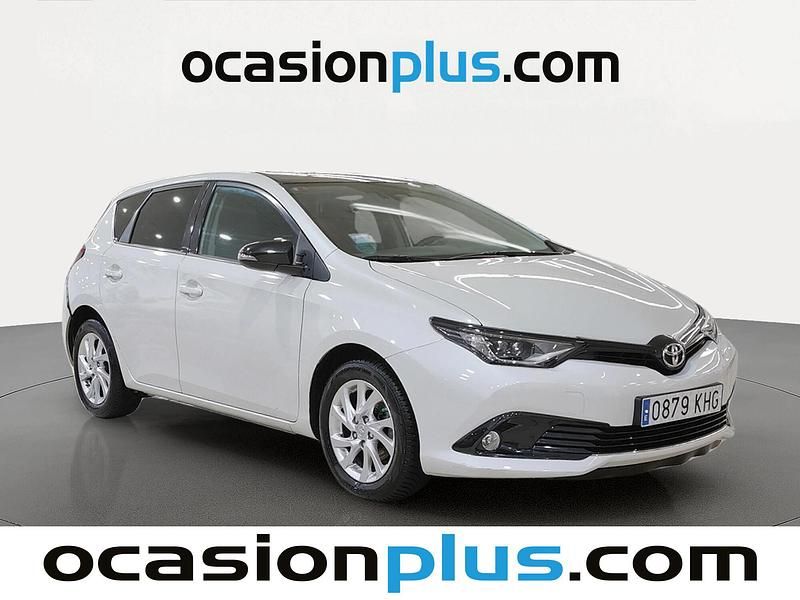 Usado Toyota Auris 116 CV (85 kW) 2018 Blanco