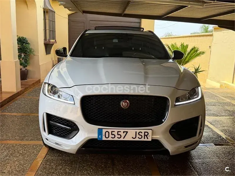 Usado Jaguar F-Pace R-Sport 300 CV (220 kW) 2016 Blanco SUV