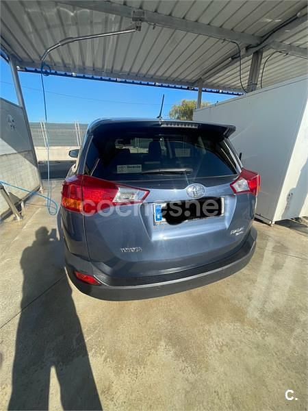 Usado Toyota RAV4 Executive 151 CV (111 kW) 2014 Azul SUV