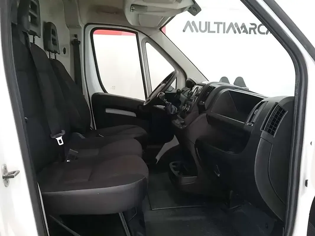Usado Citroën Jumper 140 CV (102 kW) 2020 Blanco Monovolumen