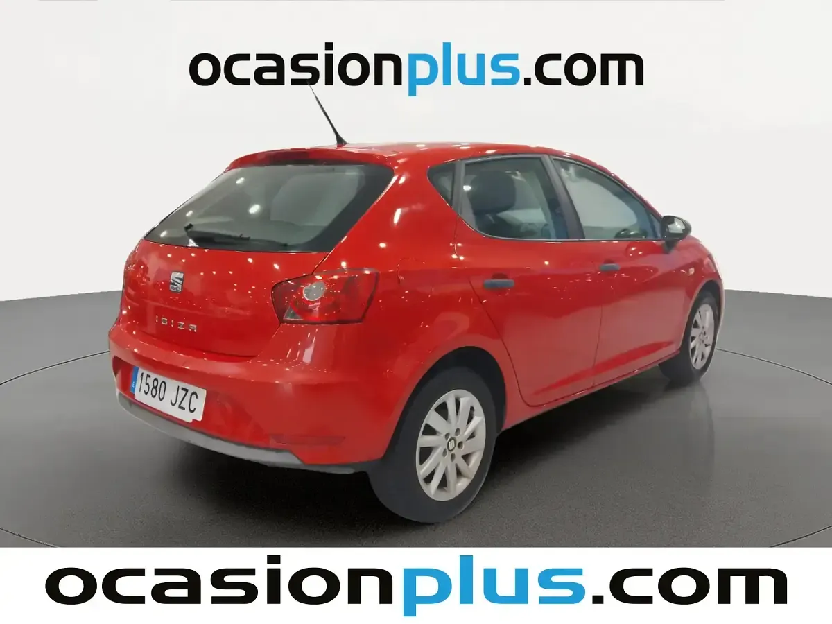 Usado Seat Ibiza Reference 75 CV (55 kW) 2017 Rojo