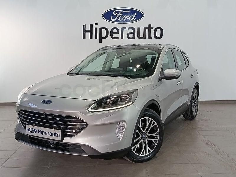 Usado Ford Kuga Titanium 225 CV (165 kW) 2020 Gris / plata SUV