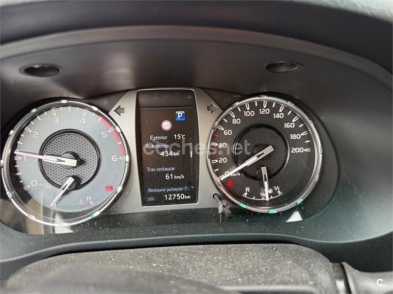 Usado Toyota HiLux 204 CV (150 kW) 2023 Blanco Pickup/Camioneta