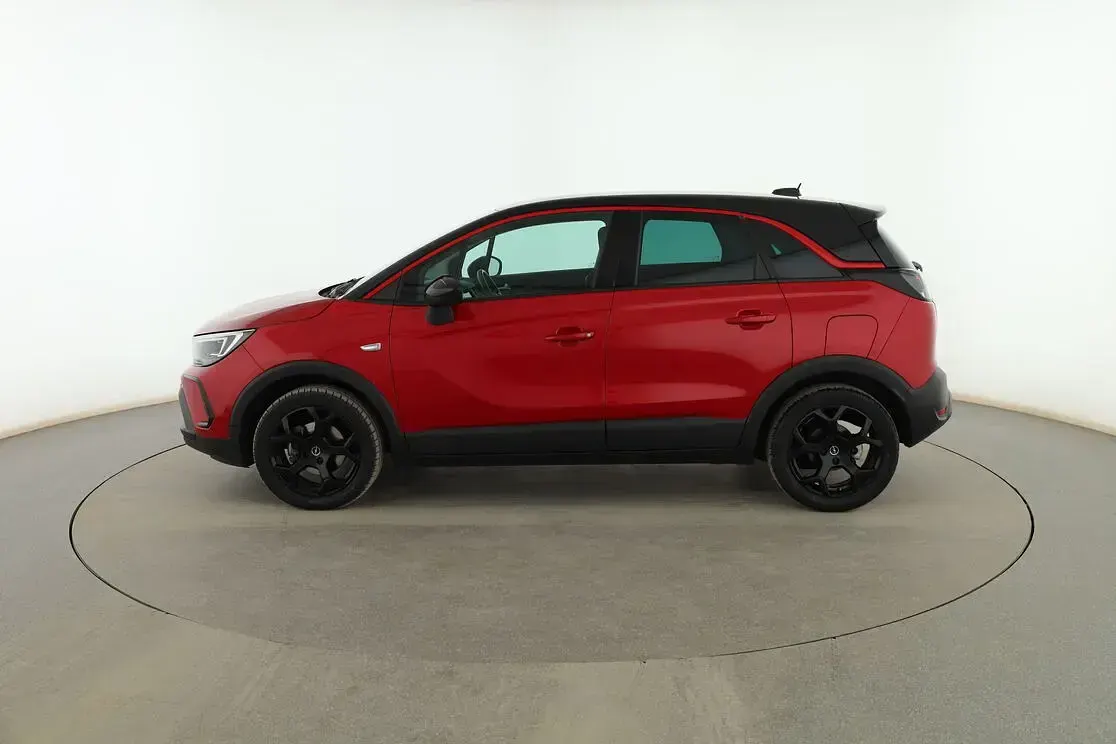 Usado Opel Crossland GS Line 131 CV (96 kW) 2022 Rojo SUV