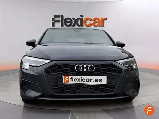 Usado Audi A3 116 CV (85 kW) 2021 Gris Berlina