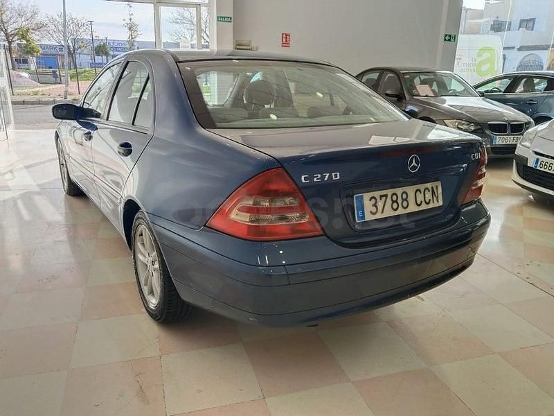 Usado Mercedes C270 Classic 170 CV (125 kW) 2002 Azul Berlina