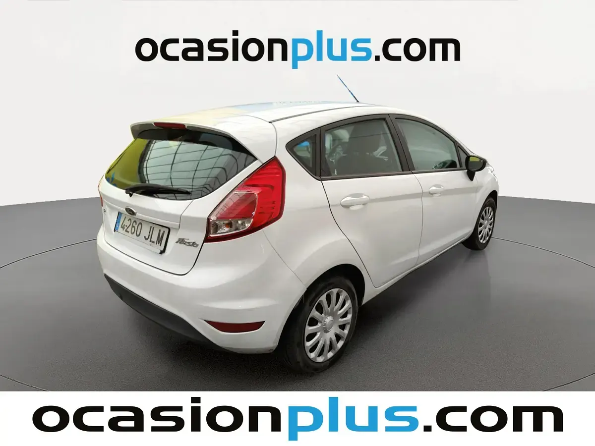 Usado Ford Fiesta Trend 95 CV (69 kW) 2016 Blanco Utilitario
