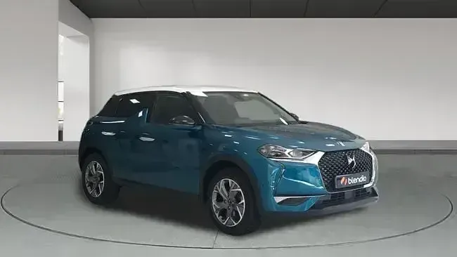 Usado DS Automobiles DS3 Crossback So Chic 130 CV (95 kW) 2019 Azul SUV