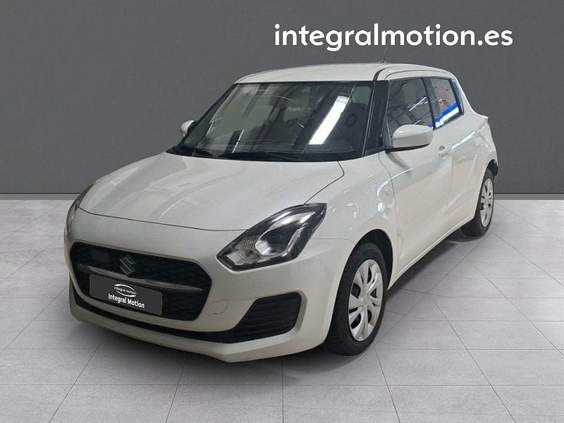 Usado Suzuki Swift 83 CV (61 kW) 2021 Blanco Utilitario