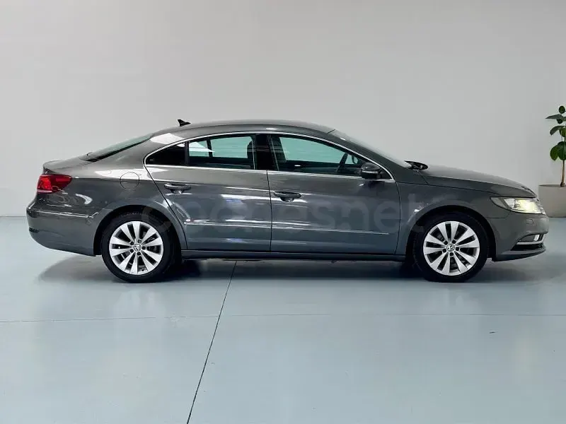 Usado VW CC 150 CV (110 kW) 2016 Gris / plata Berlina