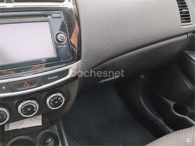 Usado Mitsubishi ASX Motion 114 CV (83 kW) 2015 Beige SUV