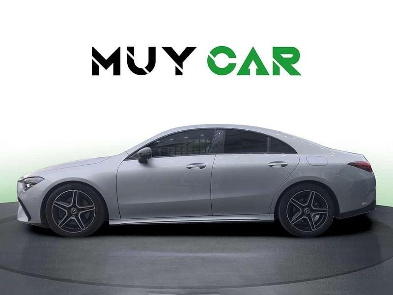 Usado Mercedes CLA200 163 CV (119 kW) 2024 Plateado Coupe