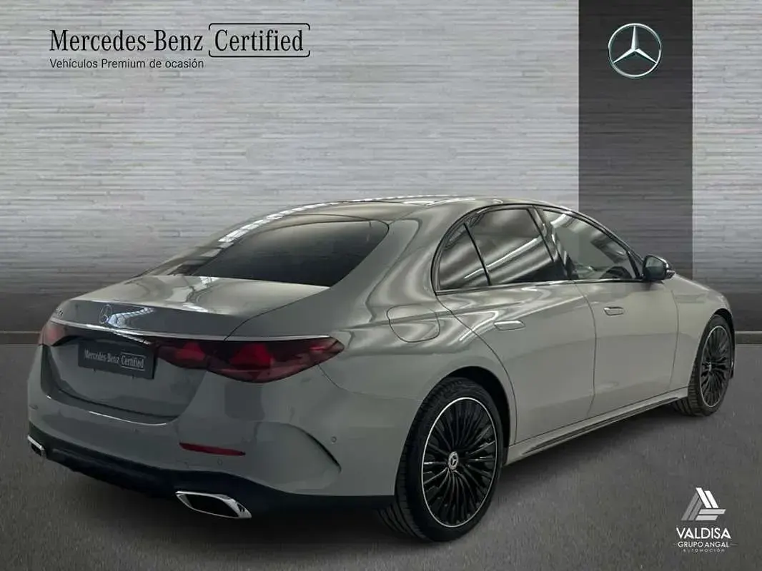 Usado Mercedes E220 197 CV (144 kW) 2026 Berlina