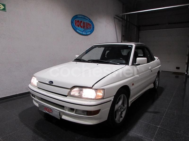 Usado Ford Escort Cabriolet 130 CV (95 kW) 1993 Blanco Descapotable