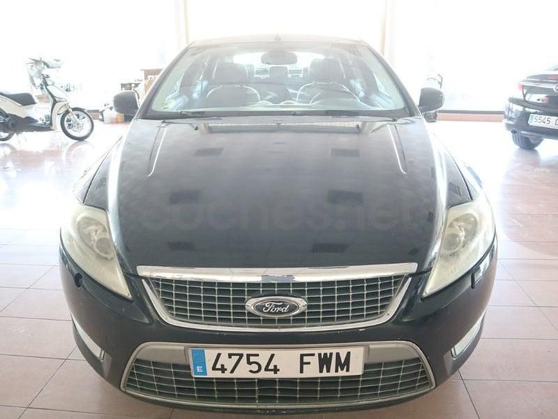 Usado Ford Mondeo Trend 140 CV (102 kW) 2008 Negro Berlina