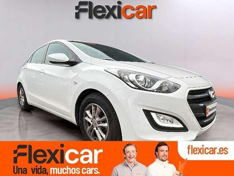 Blanco Usado 2015 Hyundai i30 Utilitario | 10.390 € (Buen precio) - Imagen 1/4
