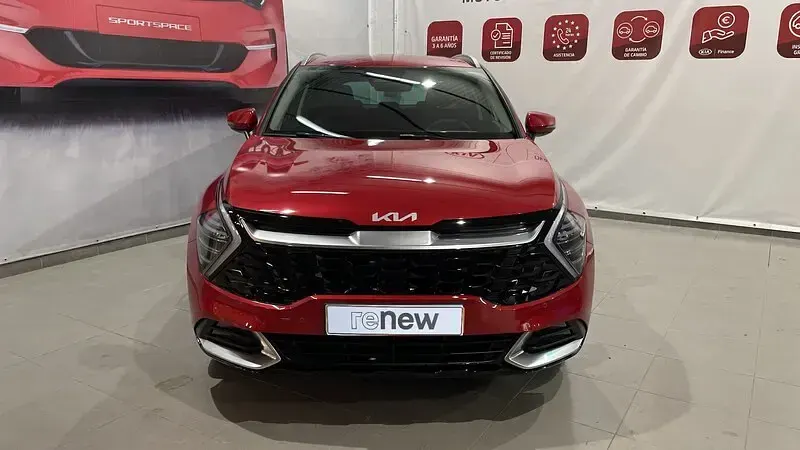 Usado Kia Sportage 136 CV (100 kW) 2024 Rojo SUV
