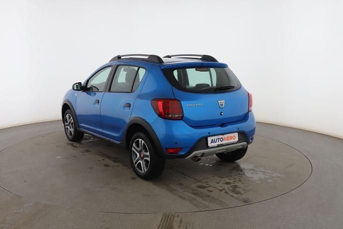 Usado Dacia Sandero 90 CV (66 kW) 2019 Azul Utilitario