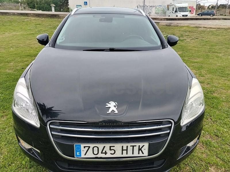 Usado Peugeot 508 SW Allure 140 CV (102 kW) 2014 Negro Familiar