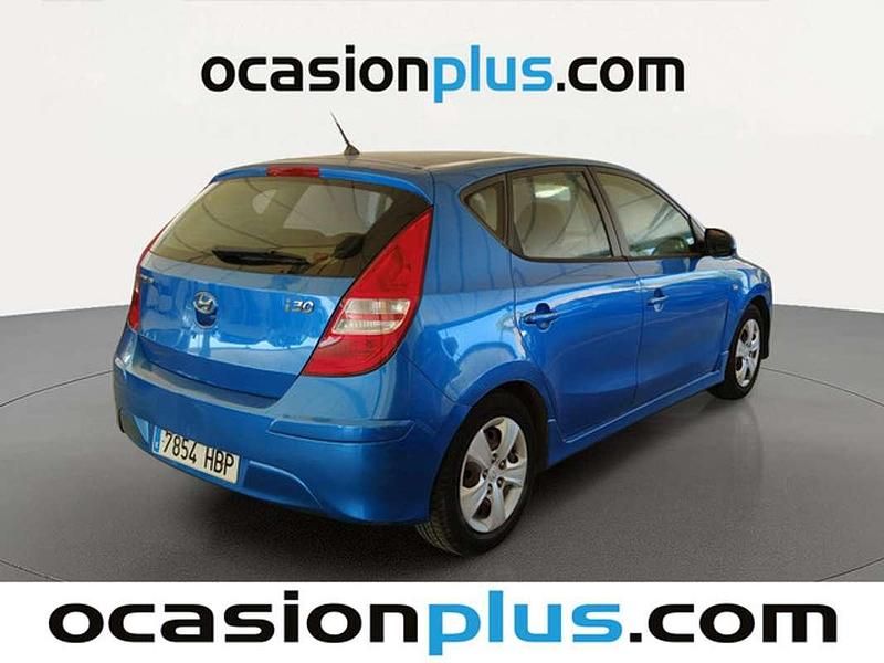 Usado Hyundai i30 Classic 109 CV (80 kW) 2011 Azul Utilitario