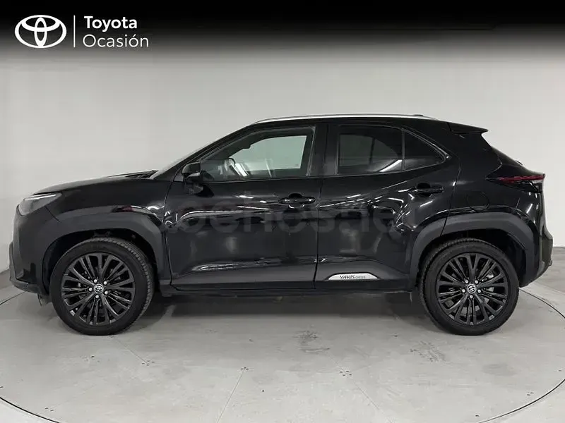 Usado Toyota Yaris Cross 116 CV (85 kW) 2022 Negro SUV