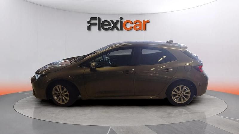 Käytetty Toyota Corolla Active 140 HP (102 kW) 2024 Ruskea Sedan