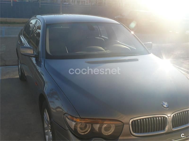 Usado BMW 740 258 CV (189 kW) 2004 Gris / plata Berlina