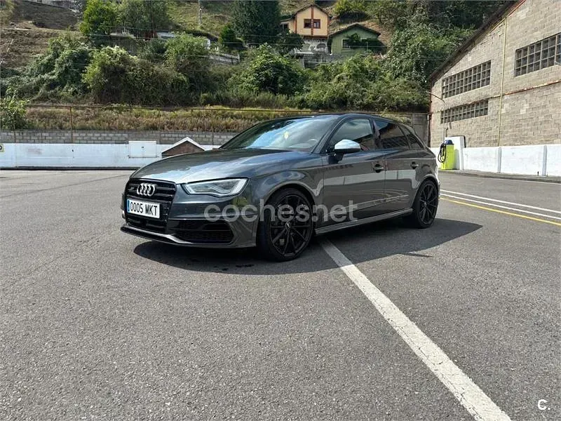 Usado Audi S3 Premium 300 CV (220 kW) 2014 Gris / plata Berlina