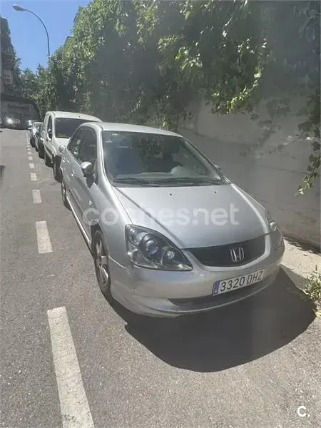 Usado Honda Civic LS 110 CV (80 kW) 2005 Gris / plata Berlina