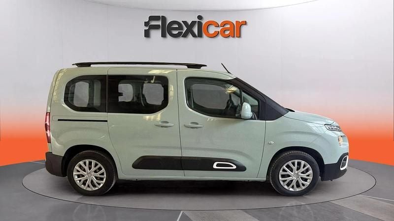 Usado Citroën Berlingo Feel 100 CV (73 kW) 2018 Verde Monovolumen