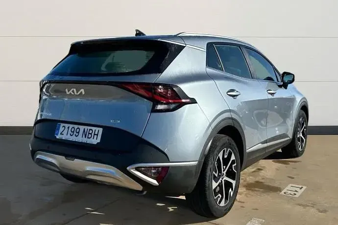 Usado Kia Sportage 218 CV (160 kW) 2025 Plateado SUV