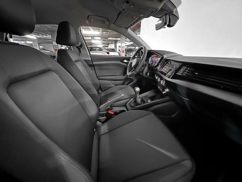 Usado Audi A1 Sportback 95 CV (69 kW) 2023 Gris manhattan metalizado Utilitario
