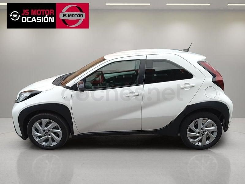 Usado Toyota Aygo X 72 CV (52 kW) 2022 Blanco SUV
