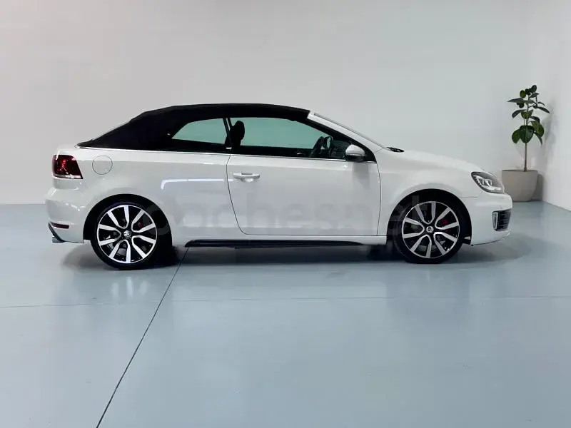 Usado VW Golf Cabriolet GTI 210 CV (154 kW) 2014 Blanco Descapotable