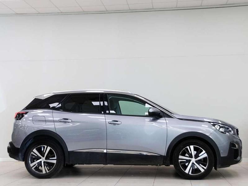 Käytetty Peugeot 3008 Allure 131 HP (96 kW) 2017 Harmaa Tila-auto