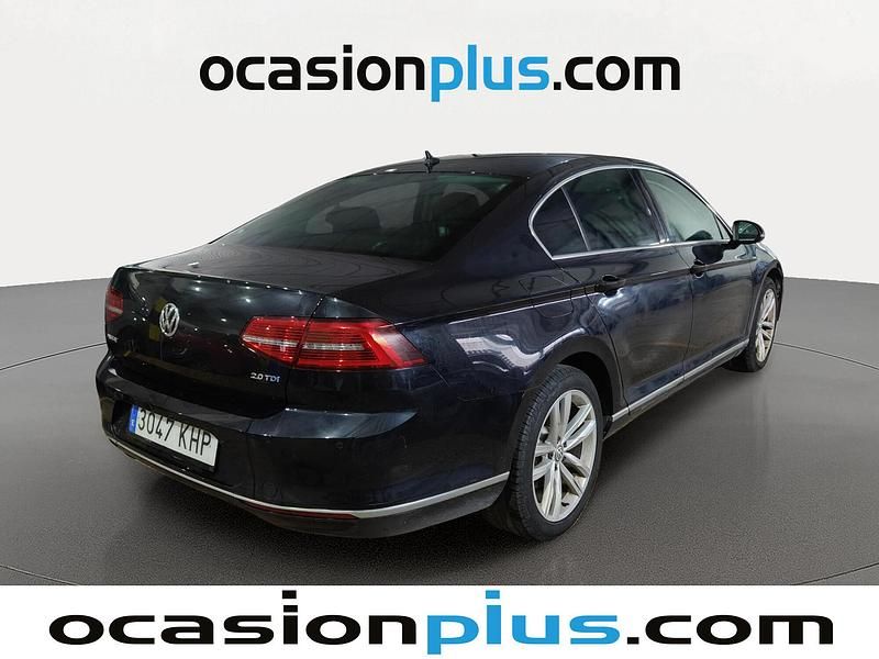Usado VW Passat Sportline 150 CV (110 kW) 2018 Negro Berlina
