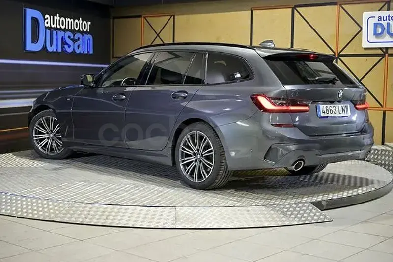 Usado BMW 320e 190 CV (139 kW) 2021 Gris / plata Familiar