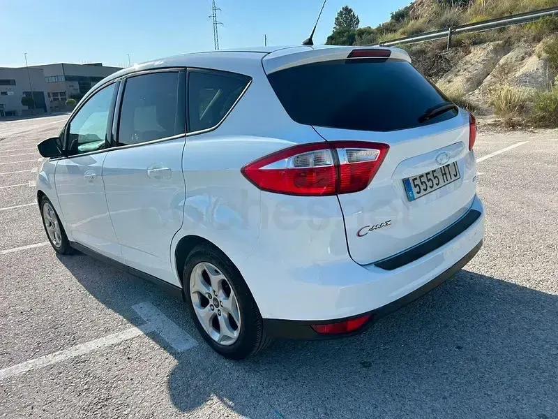 Usado Ford C-MAX Trend 125 CV (91 kW) 2014 Blanco Monovolumen