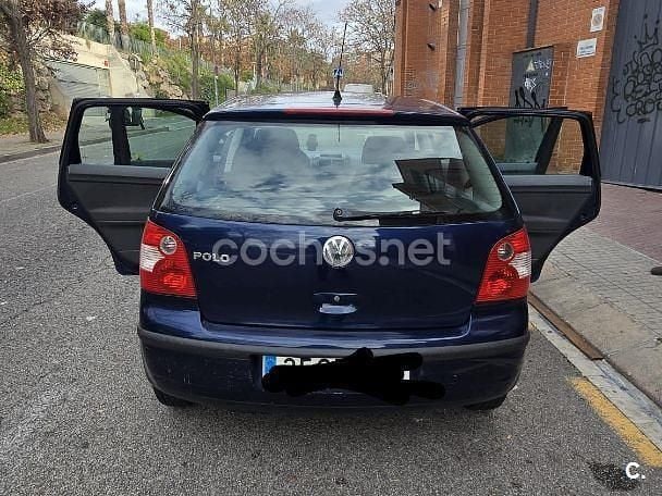 Usado VW Polo Conceptline 65 CV (47 kW) 2002 Azul Berlina