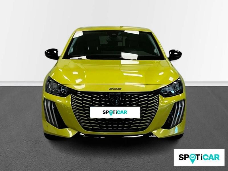 Usado Peugeot 208 Allure 100 CV (73 kW) 2024 Dorado Utilitario