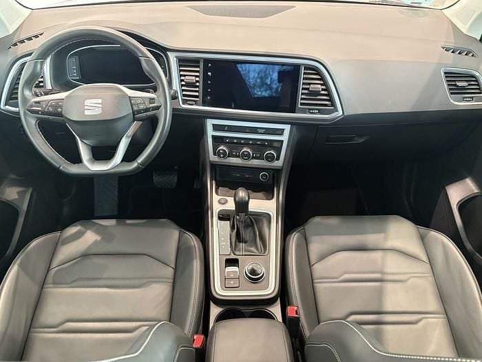 Usado Seat Ateca Style 150 HP (110 kW) 2025 Cinzento SUV