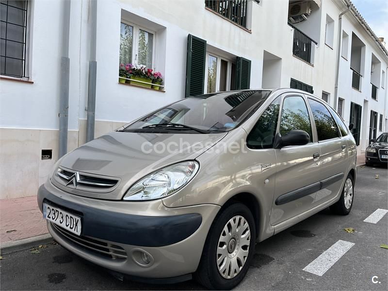 Beige Usado 2003 Citroën Xsara Picasso Monovolumen | 1800 € (Precio justo) - Imagen 1/2