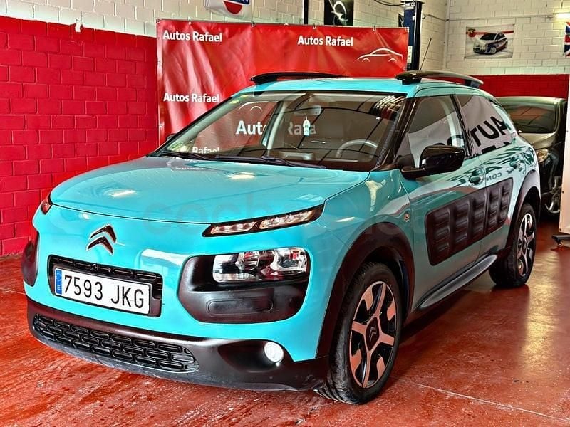 Usado Citroën C4 Cactus Feel 100 CV (73 kW) 2015 Azul Utilitario
