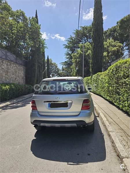 Usado Mercedes ML280 190 CV (139 kW) 2007 Gris / plata SUV