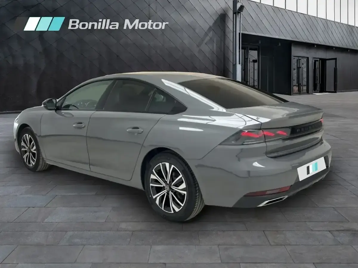 Usado Peugeot 508 Allure 130 CV (95 kW) 2024 Gris Berlina
