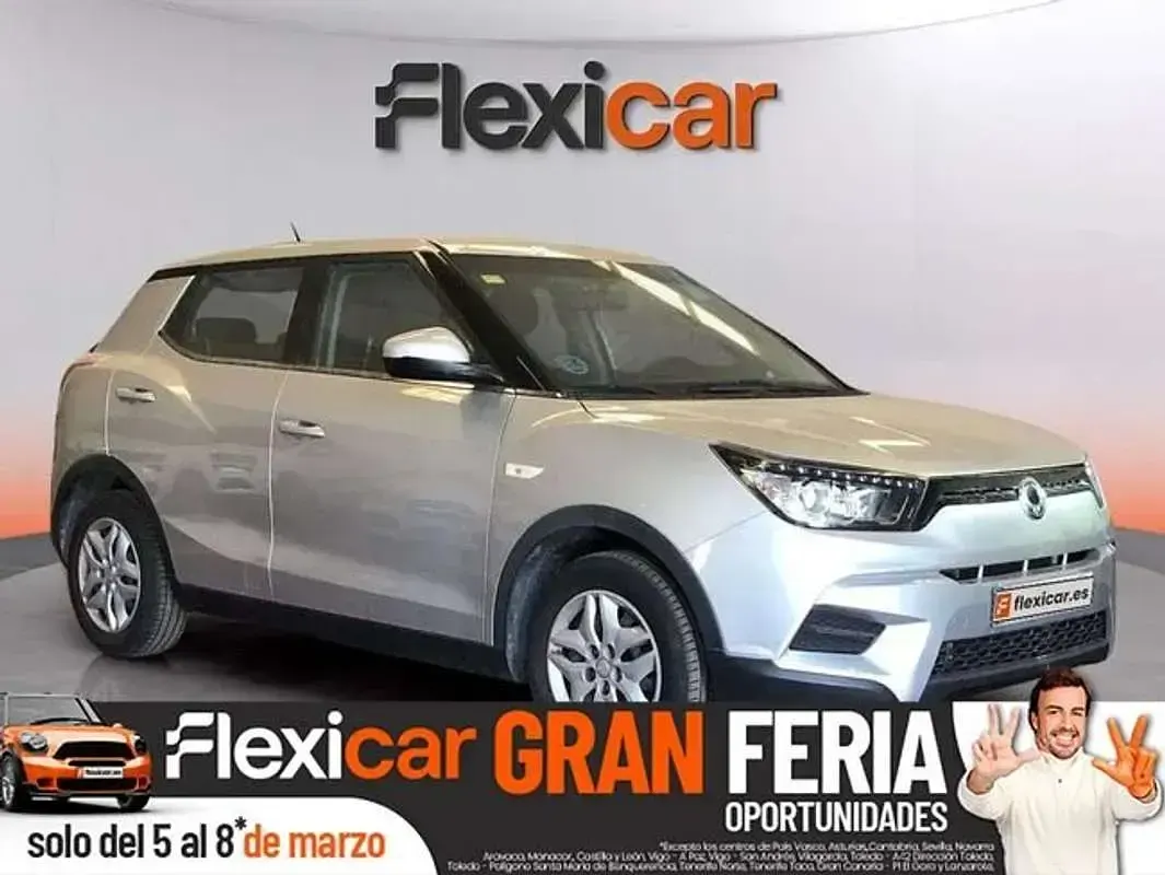 Usado SsangYong Tivoli 129 CV (94 kW) 2016 Gris SUV