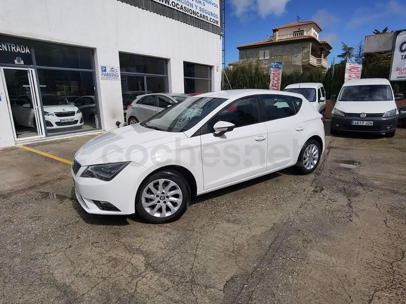 Usado Seat Leon Style 150 CV (110 kW) 2014 Blanco Berlina